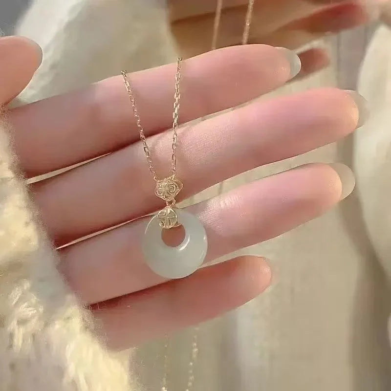 New Chinese-Style Peace Buckle Necklace for Women, Fashionable and Unique Chinese-Style Pendant, Gift for Best Friend, Girlfriend, or Mom
