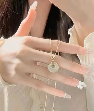 New Chinese-Style Peace Buckle Necklace for Women, Fashionable and Unique Chinese-Style Pendant, Gift for Best Friend, Girlfriend, or Mom