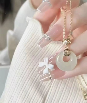 New Chinese-Style Peace Buckle Necklace for Women, Fashionable and Unique Chinese-Style Pendant, Gift for Best Friend, Girlfriend, or Mom