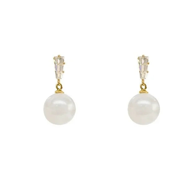 French Retro Pearl Earrings Women's Niche Light Luxury Design High-end Elegant Versatile Fashion Exquisite Earrings